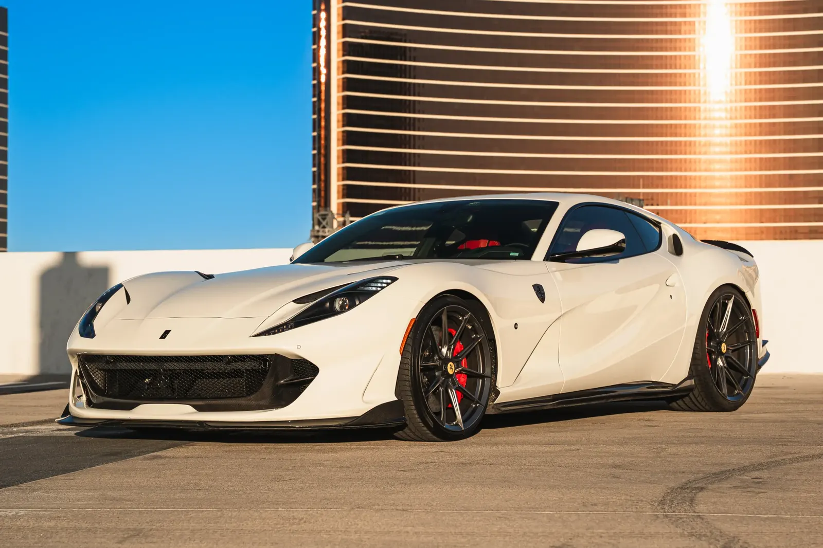 Ferrari 812 Superfast — photo 3