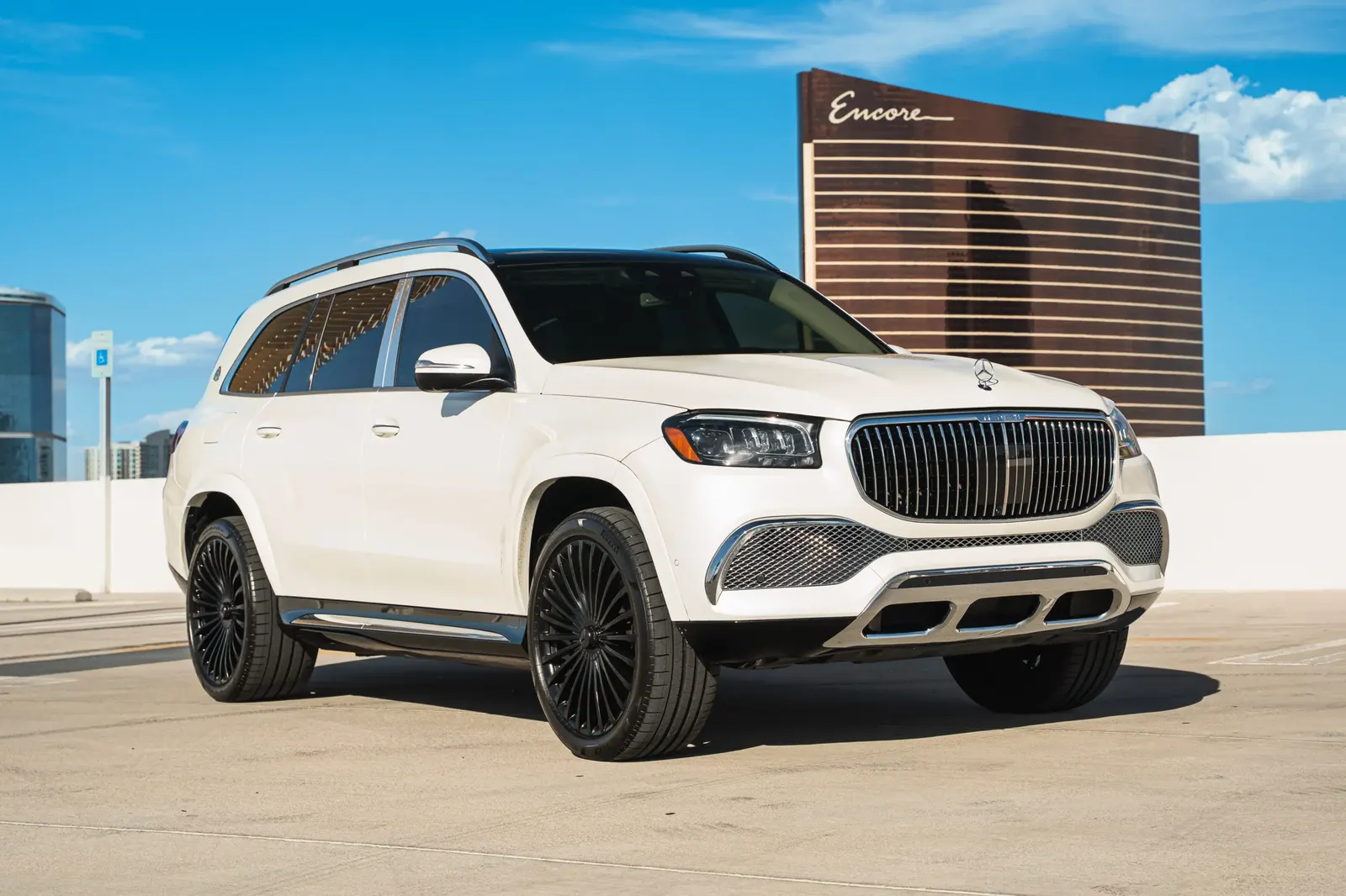 Mercedes Maybach GLS 600 — photo 5