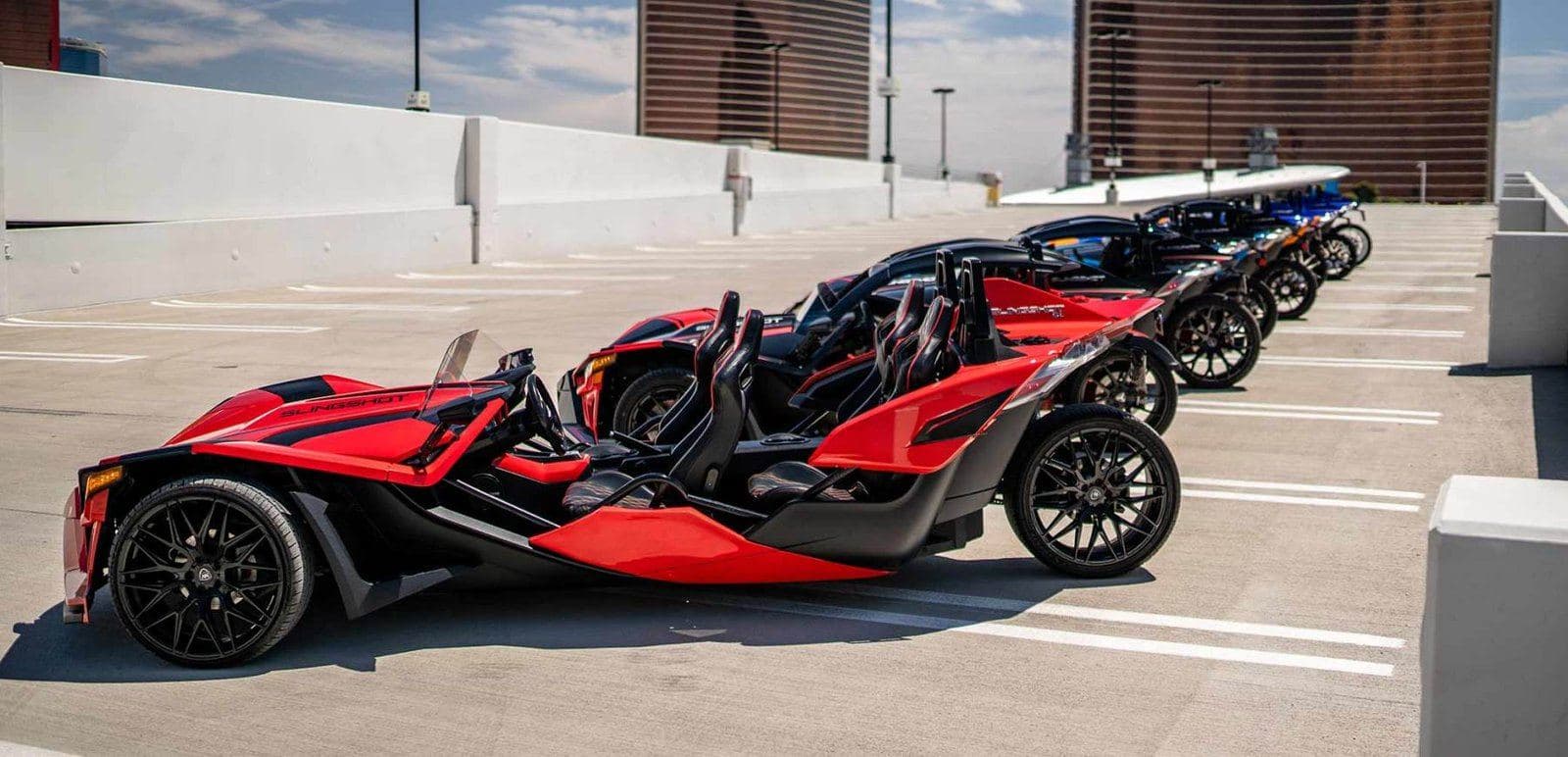 4-Seater Polaris Slingshot (Automatic) — photo 4