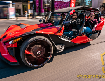vssr-4-seater-slingshot-strip-with-passengers-with-logo-1