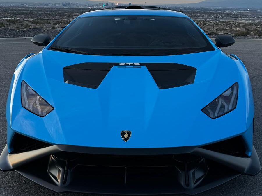 2022 Lamborghini STO: Transform Your Las Vegas Adventure!